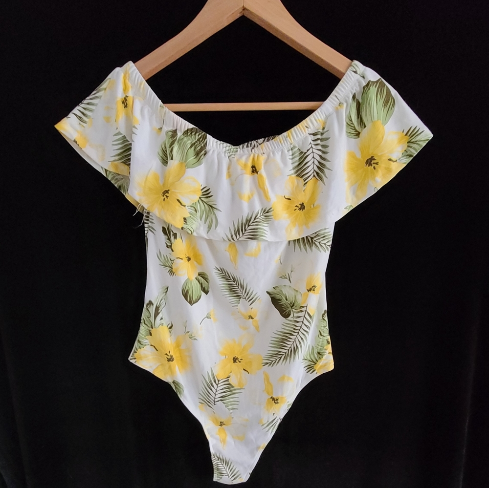 Off the shoulder floral bodysuit